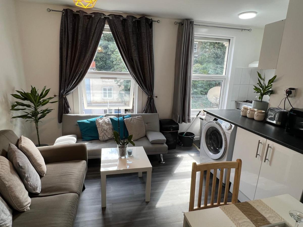 דירות Luxury 1Bed Holiday Flat-10 Minutes From London Bridge & 3Mins Walk To Lewisham Dlr מראה חיצוני תמונה