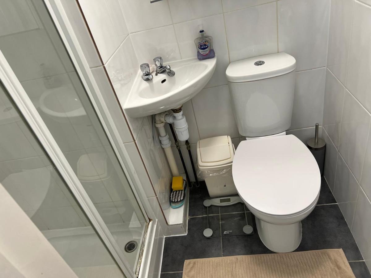 דירות Luxury 1Bed Holiday Flat-10 Minutes From London Bridge & 3Mins Walk To Lewisham Dlr מראה חיצוני תמונה
